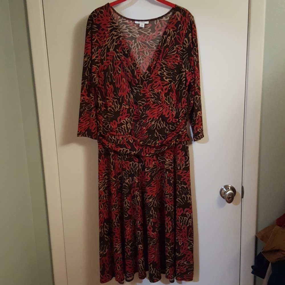 Deessbarn size16W V neck dress EUC